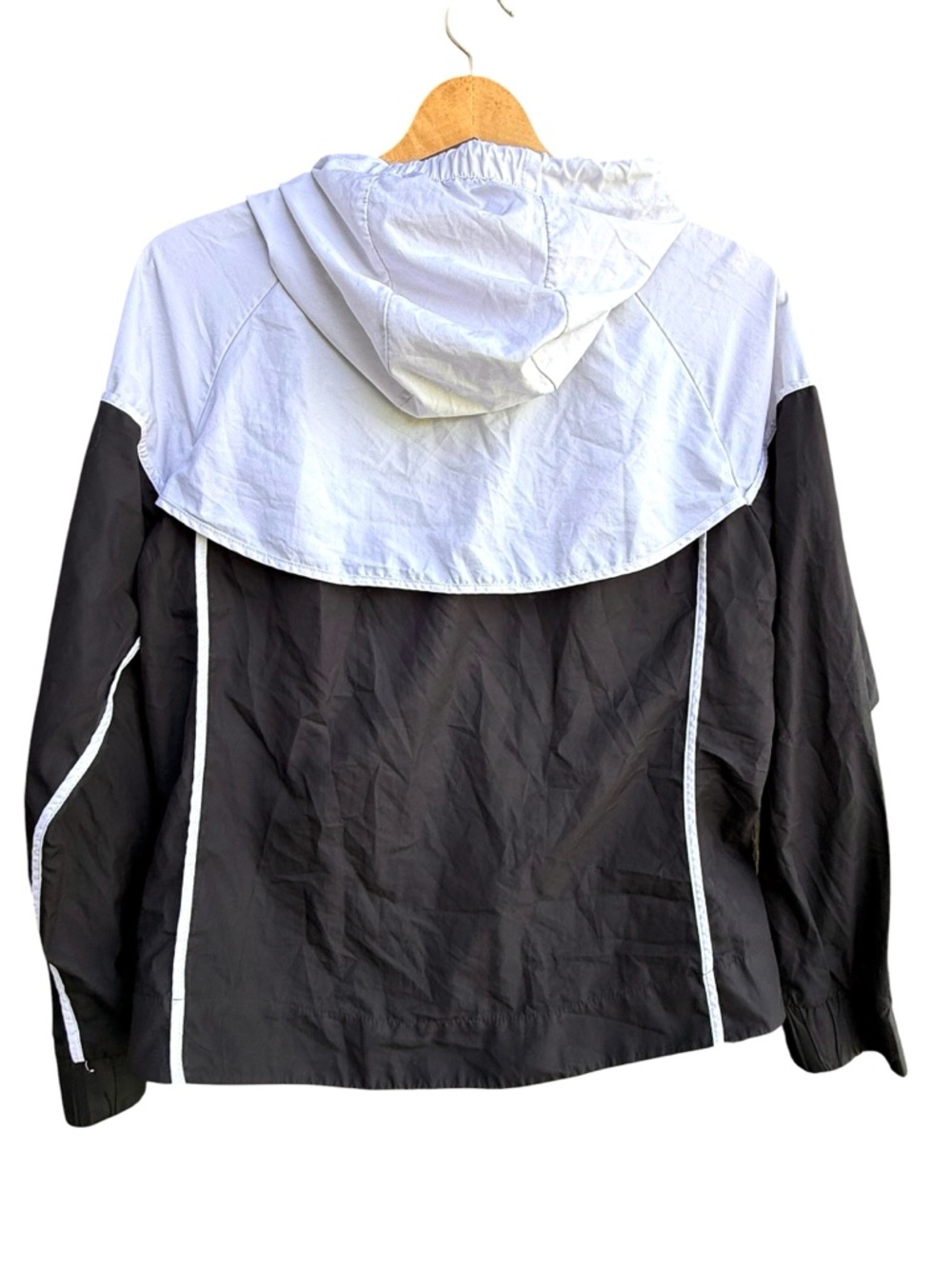 Nike Sportswear Windrunner Jacket Women’s SZ Medium Lightweight CN6910-011 - Picture 4 of 7